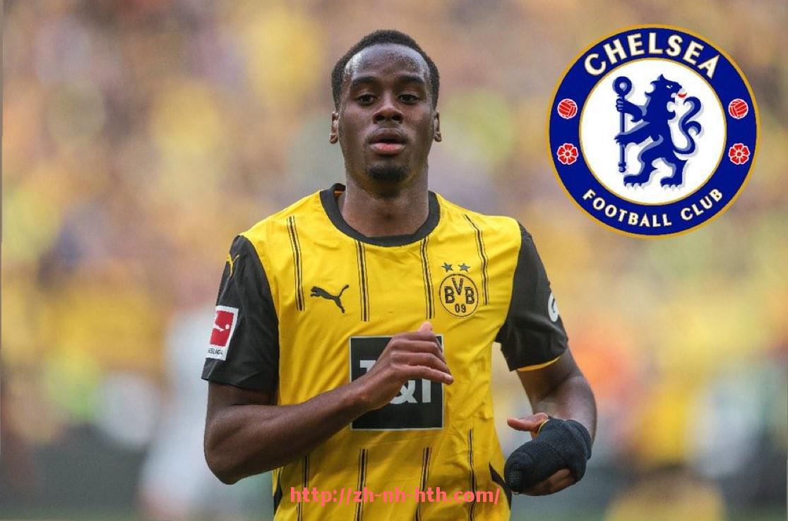 华体会hth登录入口-英超灰黑竖条纹球衣是哪支球队的? 华体会hth登录入口-英超灰黑竖条纹球衣是哪支球队的?